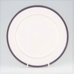 Spode Lausanne Gold Edge Salad/Dessert Plate 8"