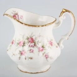 Royal Albert/Paragon Victoriana Rose Cream Jug Large (Tea)