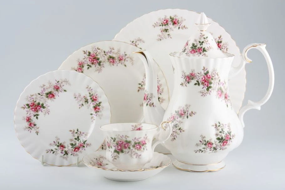 Royal Albert Lavender Rose Plate Tes/Side 16cm/6 1/4" - Image 3