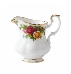 00134 Old Country Roses Cream Jug Large 0.25L