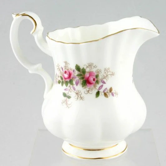 Royal Albert Lavender Rose Cream Jug Large 250ml - Image 2