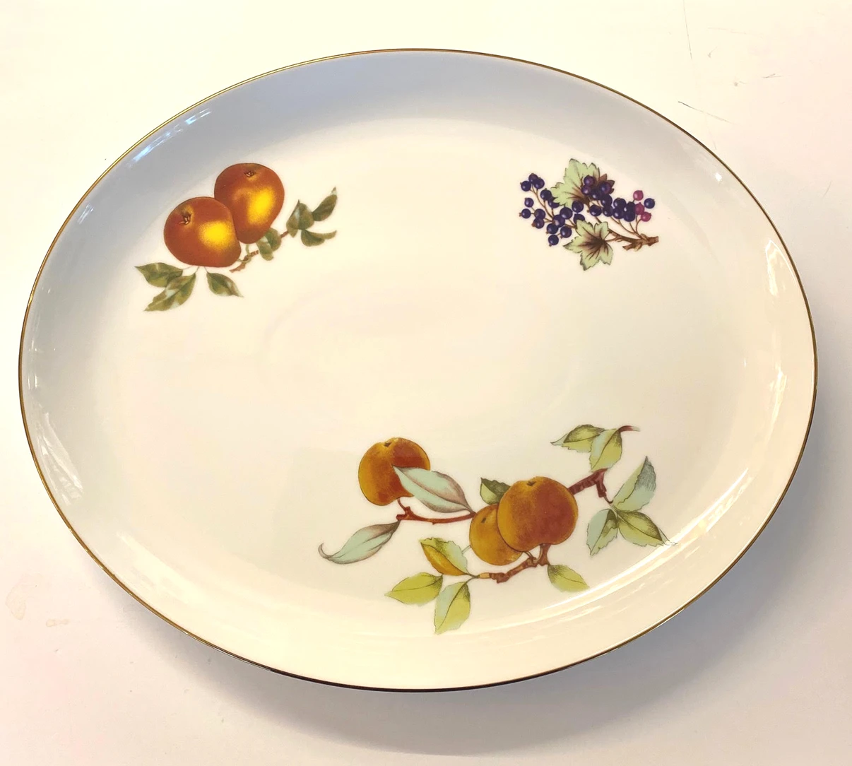 Royal Worcester Evesham Gold Oval Platter 38cm - Image 2