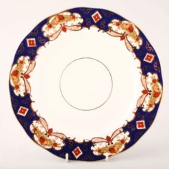 Royal Albert Heirloom Plate 21cm / 8 1/4"