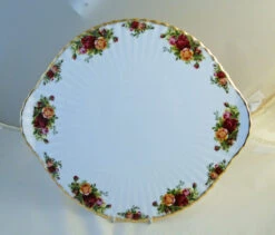 Old Country Roses Footed Cake Plate 31cm 00086